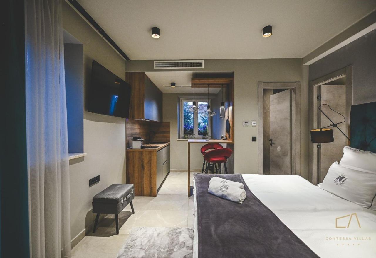 Galija Luxury Suites Krk Town Kültér fotó